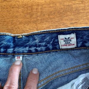 Levi’s white oak denim size 28